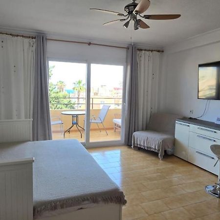 Estudio en Torrevieja a 700 m del mar Exterior foto